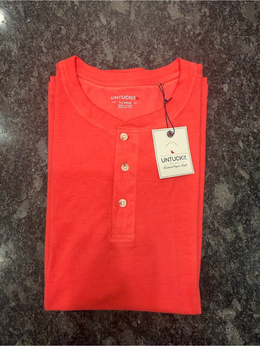 💙 UNTUCKit Westerman Henley 💙